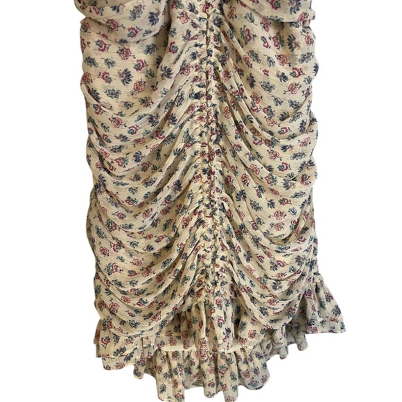 ZARA Summer Halter Cream Floral Dress
Love shack fancy inspired - Picture 7 of 15